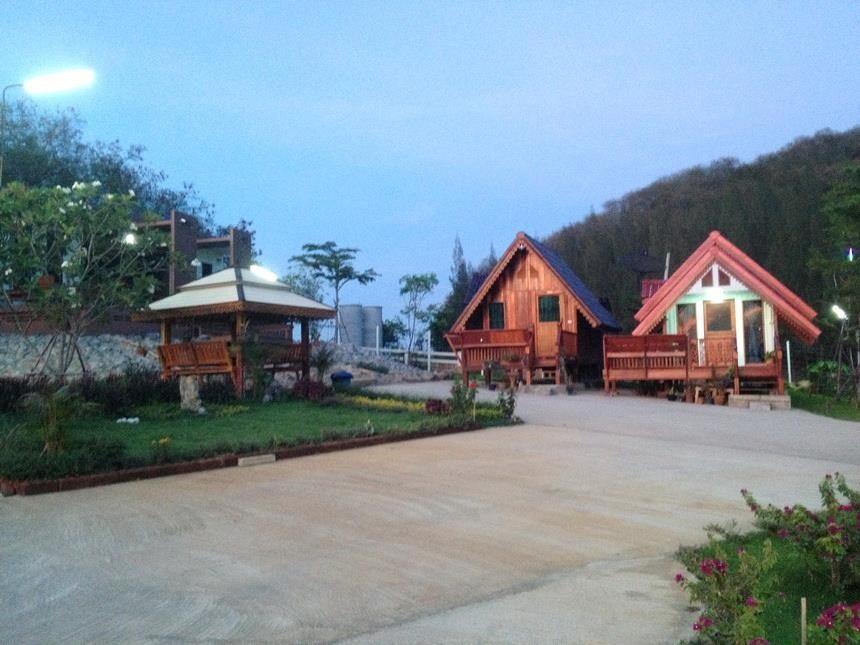 บ้านเรือนไท มวกเหล็ก Ban Ruenthai Muaklek Exterior foto